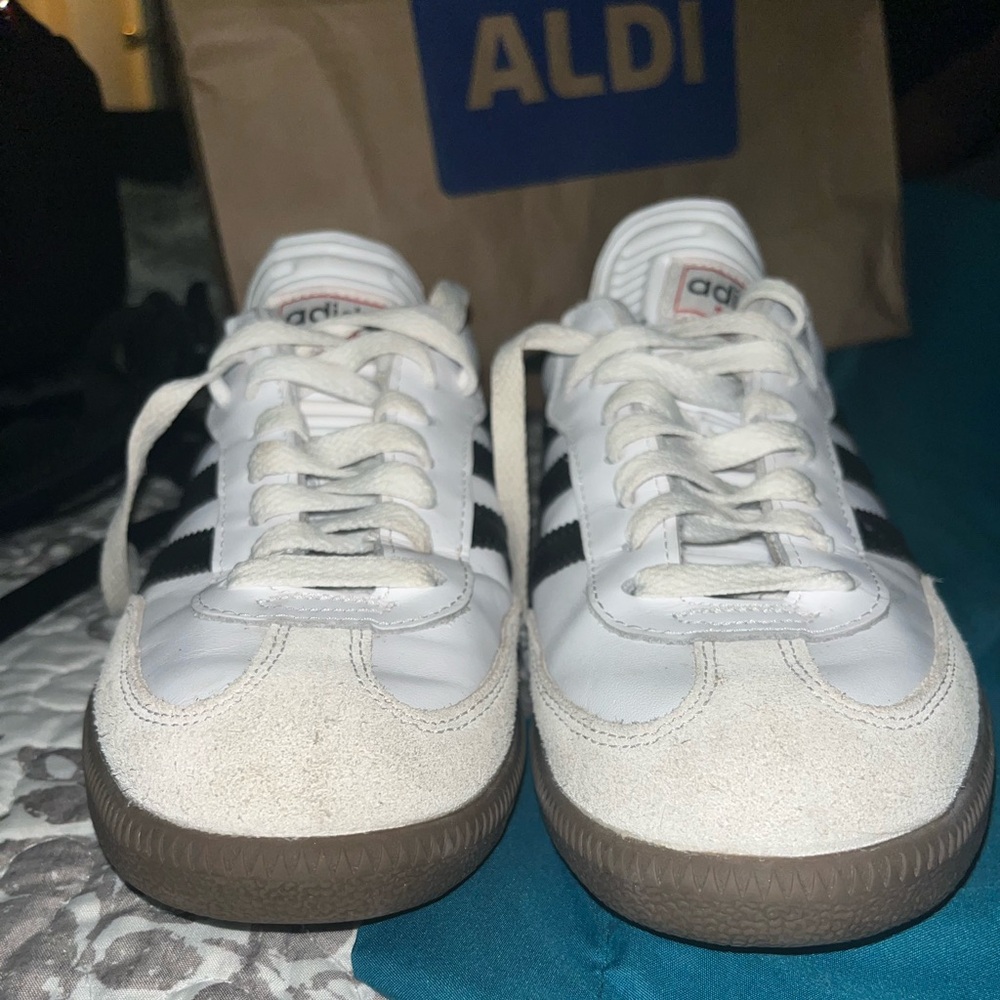 Adidas Samba Classic Sneakers 👟 Size 7.5